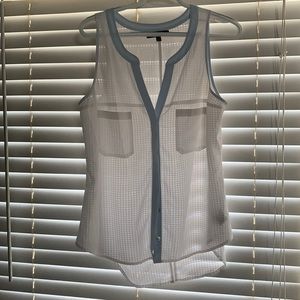 ♥️Sanctuary sleeveless blouse size Lrg.